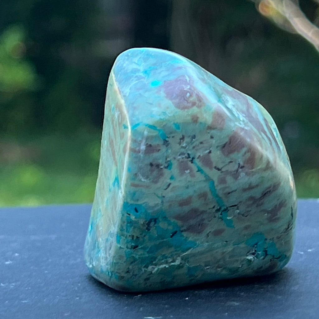 Shattuckite forma libera/palmstone m7, druzy.ro, cristale 1