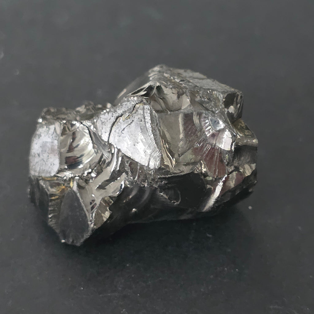 Shungit cristalizat Elite (Nobil) model 16, pietre semipretioase - druzy.ro 7 