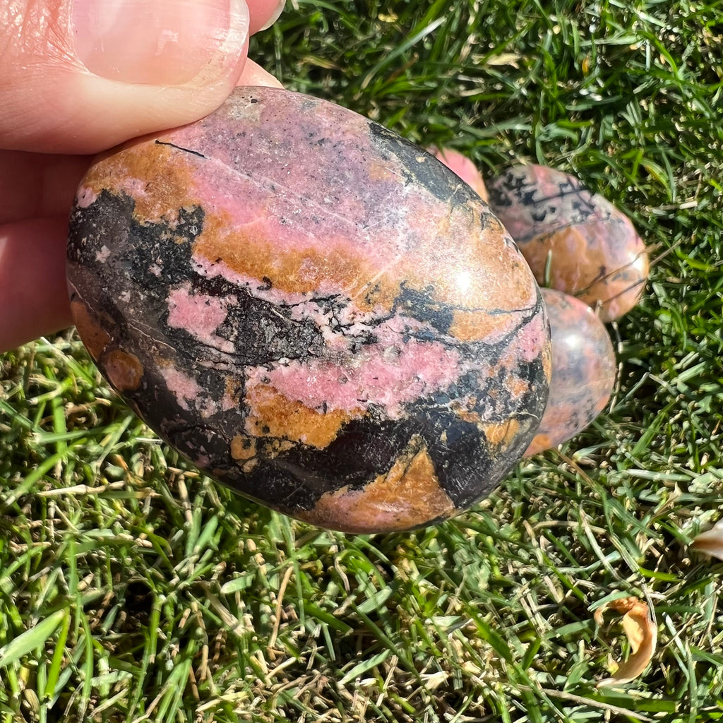 Palm stone rodonit m1, druzy.ro, cristale 1