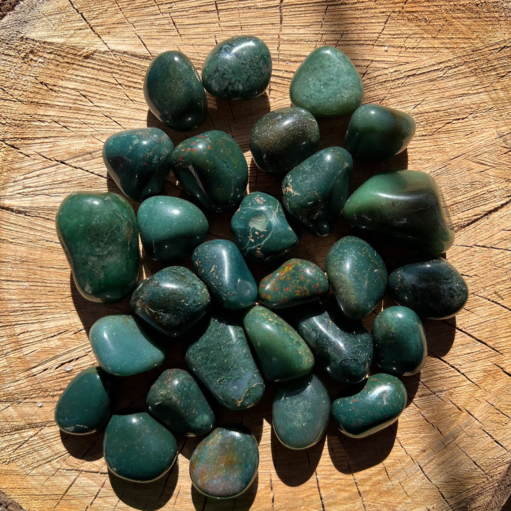 Jasp piatra sangelui verde indian - piatra rulata, druzy.ro, cristale 2