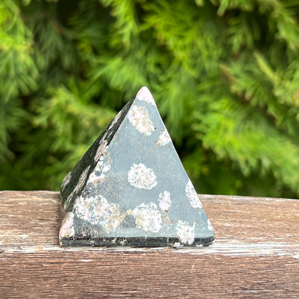 Obisdian zapada piramida 4.5 cm, druzy.ro, cristale 2