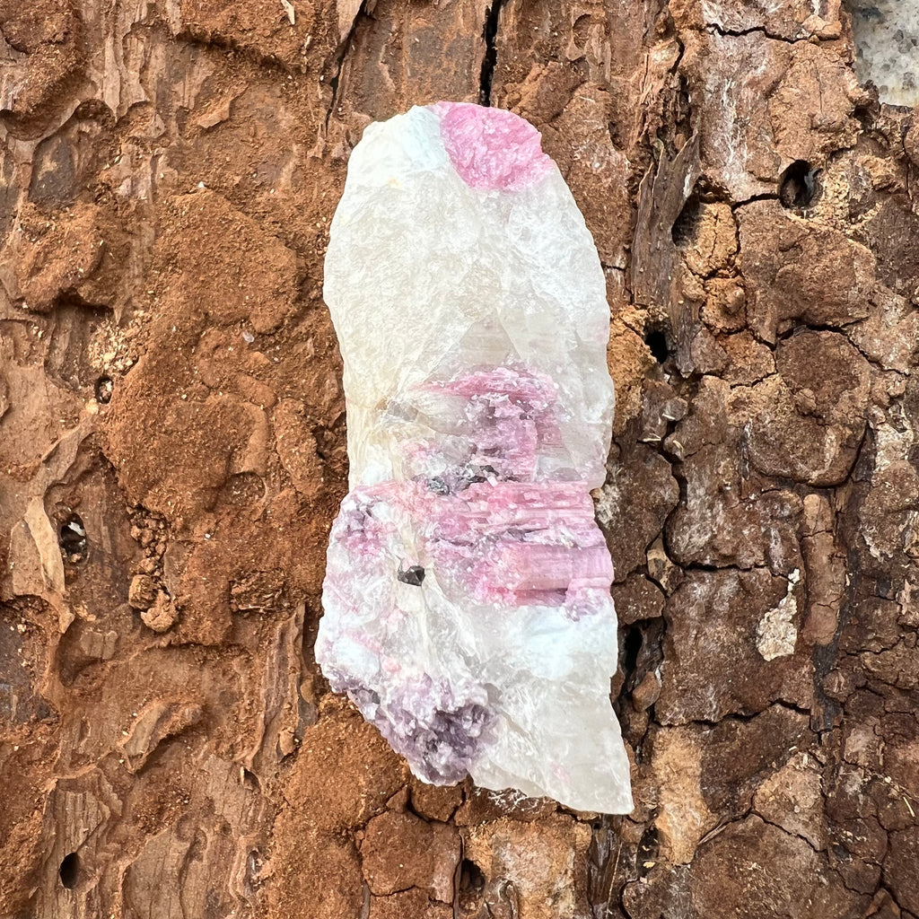 Turmalina roz bruta m8, druzy.ro, cristale 3